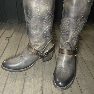 RESERVED Shawna size 8